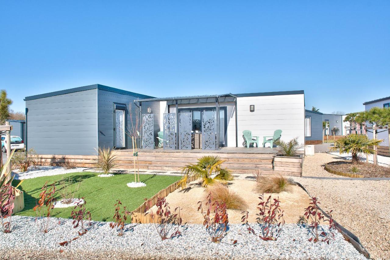 Joli Chalet Pour 6 - Domaine Avec Piscine ブルティニョール・シュル・メール エクステリア 写真
