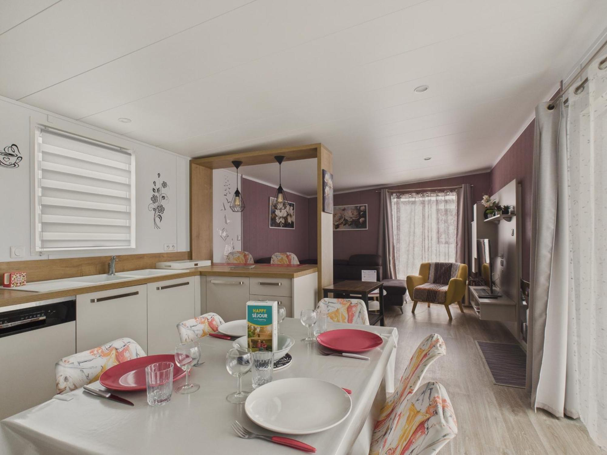 Joli Chalet Pour 6 - Domaine Avec Piscine ブルティニョール・シュル・メール エクステリア 写真